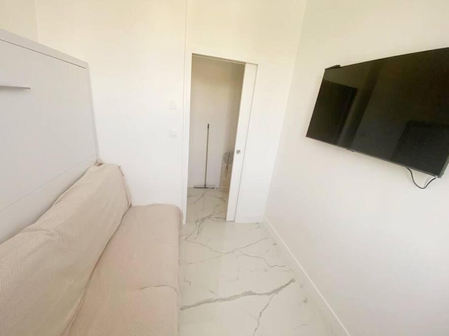 Appartement 2P Idealement Place Juan Les Pins Екстер'єр фото